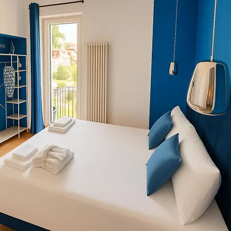 Casa Carlotta - View *